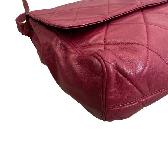 CHANEL Red CC Quilted Lambskin Crossbody/Messenger Bag - Picture 7 of 10
